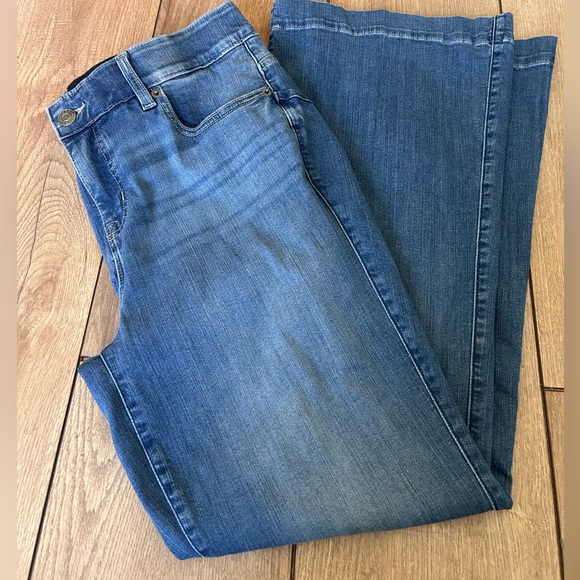 torrid Denim - Torrid Bombshell Flare Leg Jeans- 16